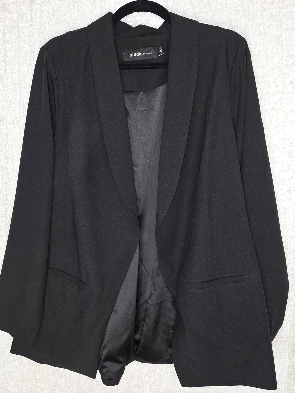 Studio By TORRID Woman's Black Open-Front Blazer Jacket